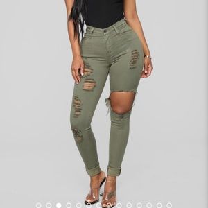 Bought the wrong size , never worn with tag .